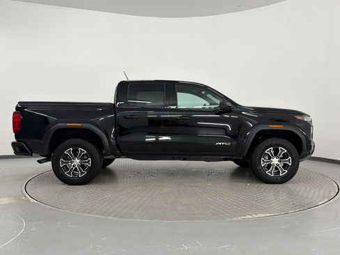 Used 2025 GMC Canyon AT4 AWD/4WD image 8