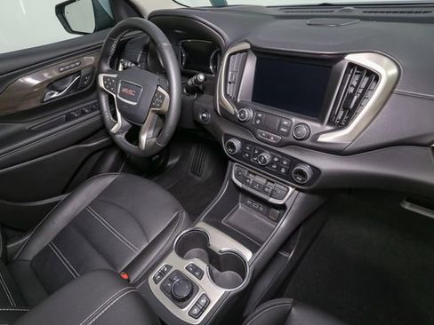 Used 2024 GMC Terrain Denali w/ Denali Premium Package AWD/4WD image 19