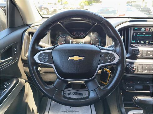 Used 2016 Chevrolet Colorado LT w/ Luxury Package, Chrome RWD image 5