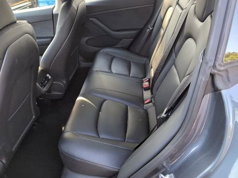 Used 2022 Tesla Model 3 Standard Range RWD image 20