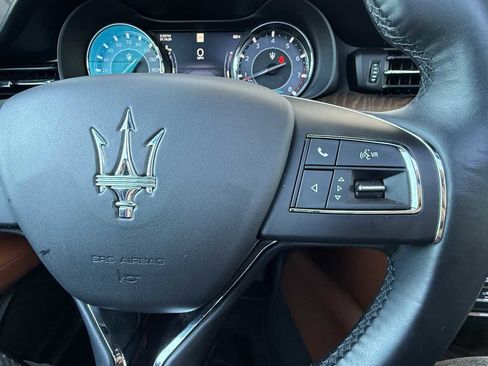 Used 2022 Maserati Quattroporte GT image 23