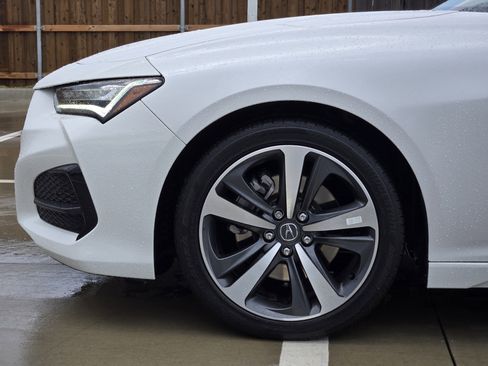 Certified 2025 Acura TLX w/ Technology Package image 6