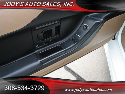 Used 1996 Chevrolet Corvette Convertible RWD image 3