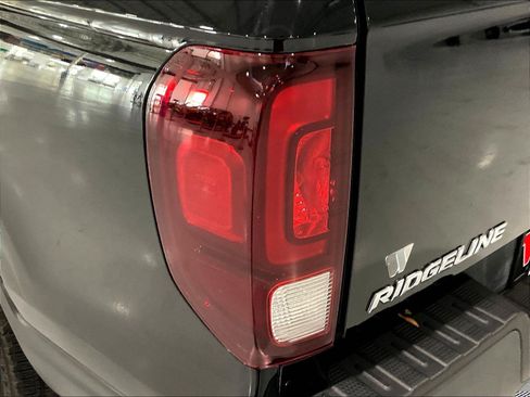 Used 2021 Honda Ridgeline Sport image 24