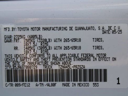 Used 2025 Toyota Tacoma TRD Sport AWD/4WD image 36