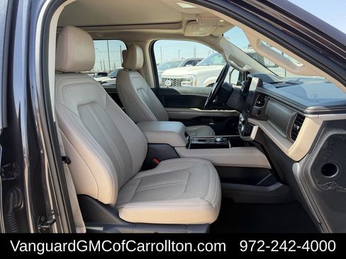 Used 2024 Ford Expedition Limited RWD image 33