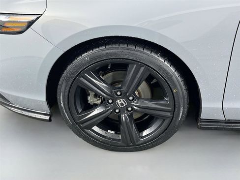Used 2023 Honda Accord Sport image 28