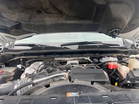 Used 2024 Chevrolet Silverado 2500 LT image 20