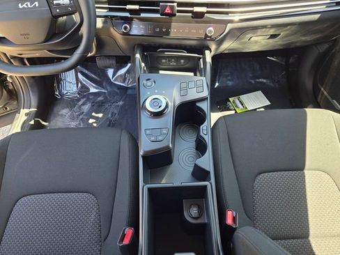 New 2026 Kia Sportage LX FWD image 20