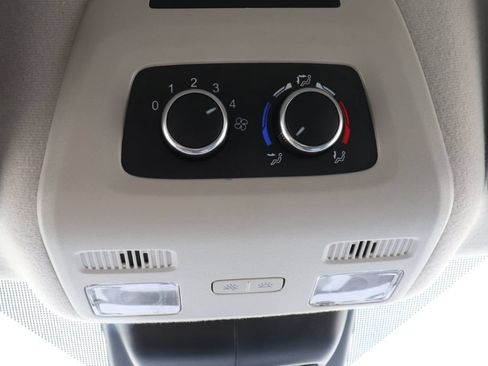 Used 2023 Ford Transit 350 XLT RWD image 22