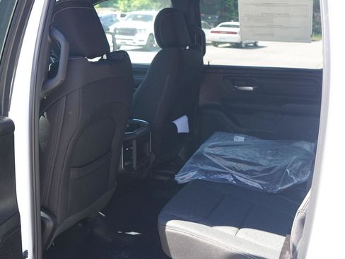 New 2026 RAM 1500 Express AWD/4WD image 25