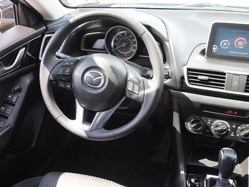 Used 2016 MAZDA MAZDA3 i Touring FWD image 21