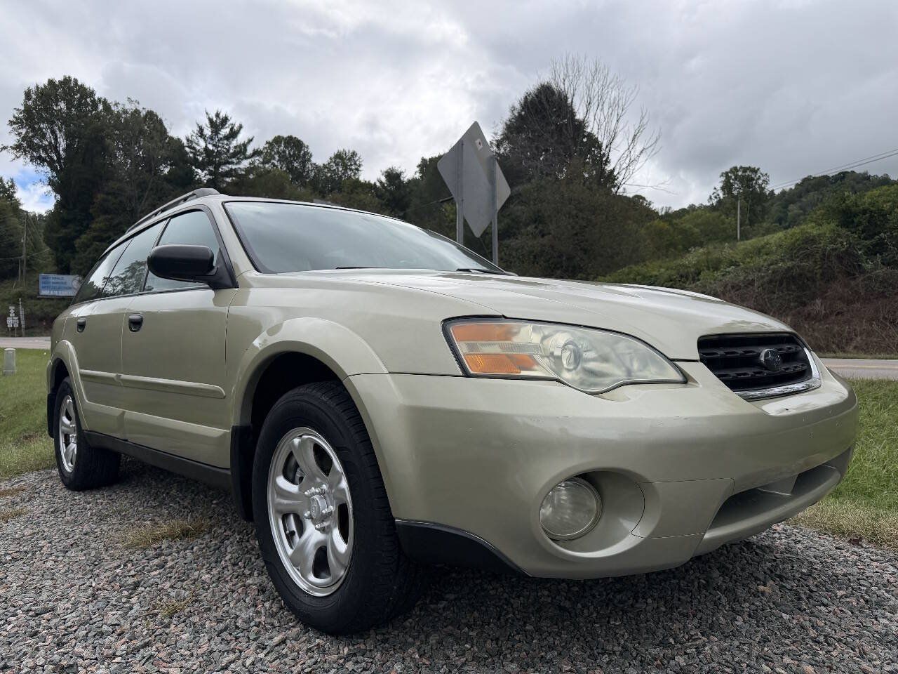 Used 2007 Subaru Outback 2.5i AWD/4WD image 7