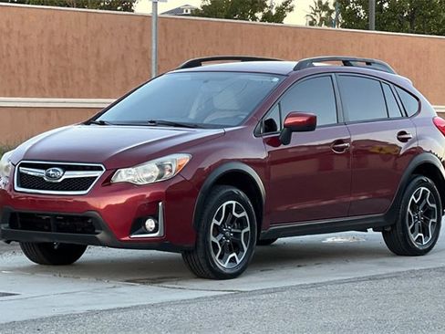 Used 2017 Subaru Crosstrek 2.0i Premium image 8