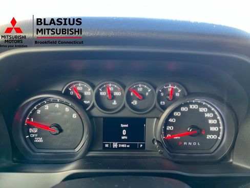 Used 2023 Chevrolet Silverado 1500 Custom image 17