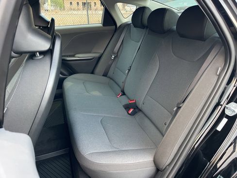 Used 2025 Kia K4 LX image 19