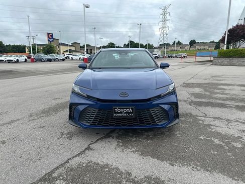 Certified 2025 Toyota Camry SE FWD image 2