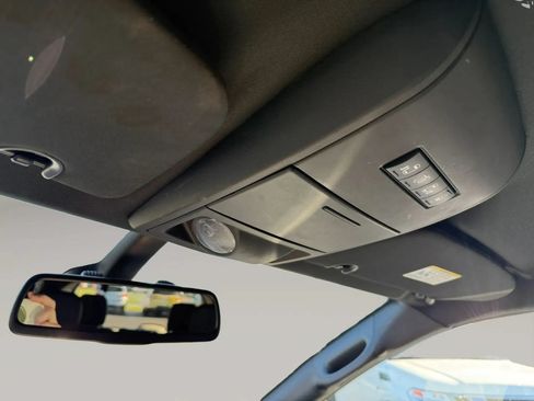 Used 2019 Dodge Grand Caravan SXT FWD image 24