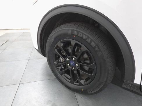 Certified 2020 Ford Escape SE Sport image 28