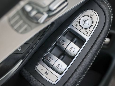 Used 2019 Mercedes-Benz GLC 300 4MATIC Coupe image 6