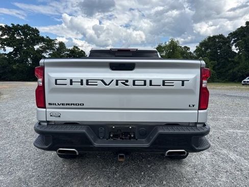 Used 2021 Chevrolet Silverado 1500 LT Trail Boss w/ Convenience Package II AWD/4WD image 2