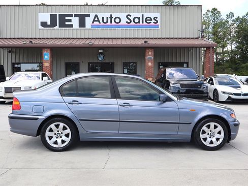Used 2002 BMW 325i Sedan RWD image 8