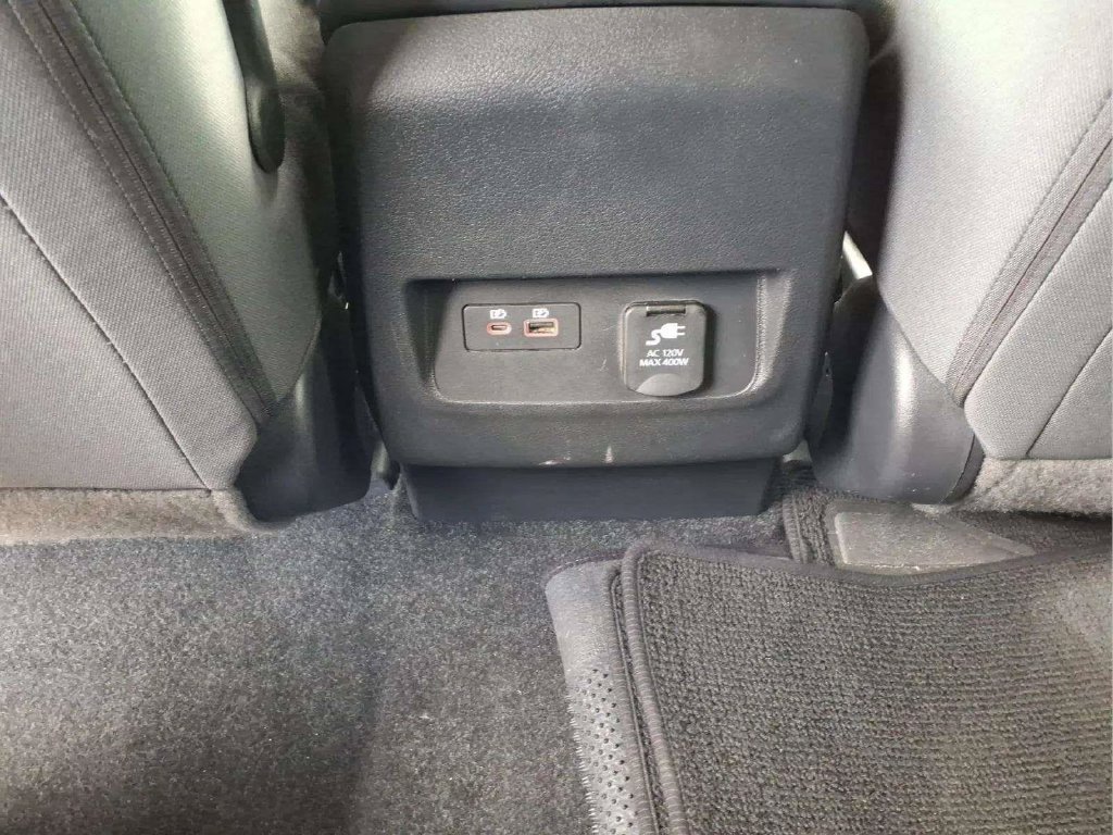 Used 2023 Nissan Frontier SV w/ SV Convenience Package RWD image 12