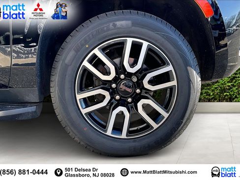 Used 2021 GMC Yukon XL AT4 image 10