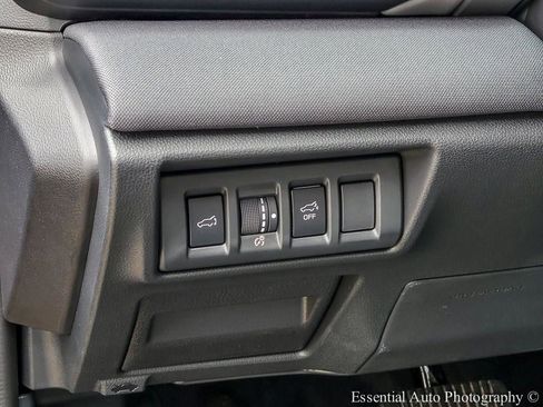 Certified 2025 Subaru Outback Premium w/ Popular Package #1A image 15