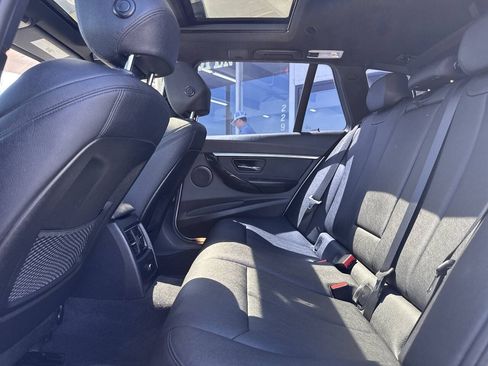 Used 2017 BMW 330i xDrive Wagon AWD/4WD image 23