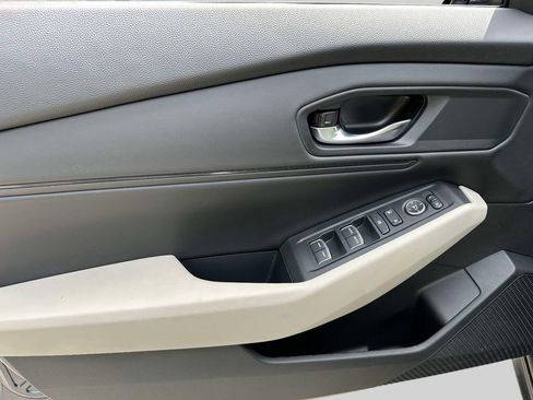 Used 2023 Honda Accord EX image 15