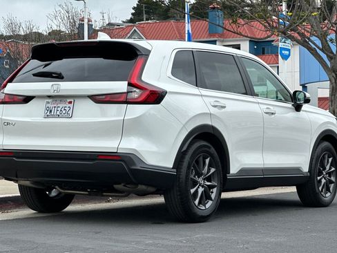 Used 2026 Honda CR-V EX-L image 3