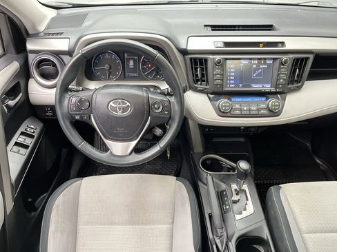 Used 2016 Toyota RAV4 XLE FWD image 13