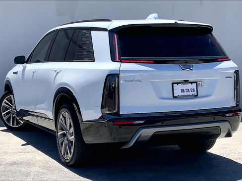 Used 2026 Cadillac Vistiq Sport AWD/4WD image 4