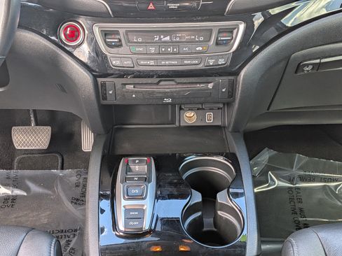 Used 2022 Honda Pilot Touring image 23