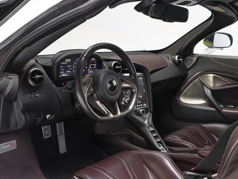 Used 2018 McLaren 720S Performance image 2