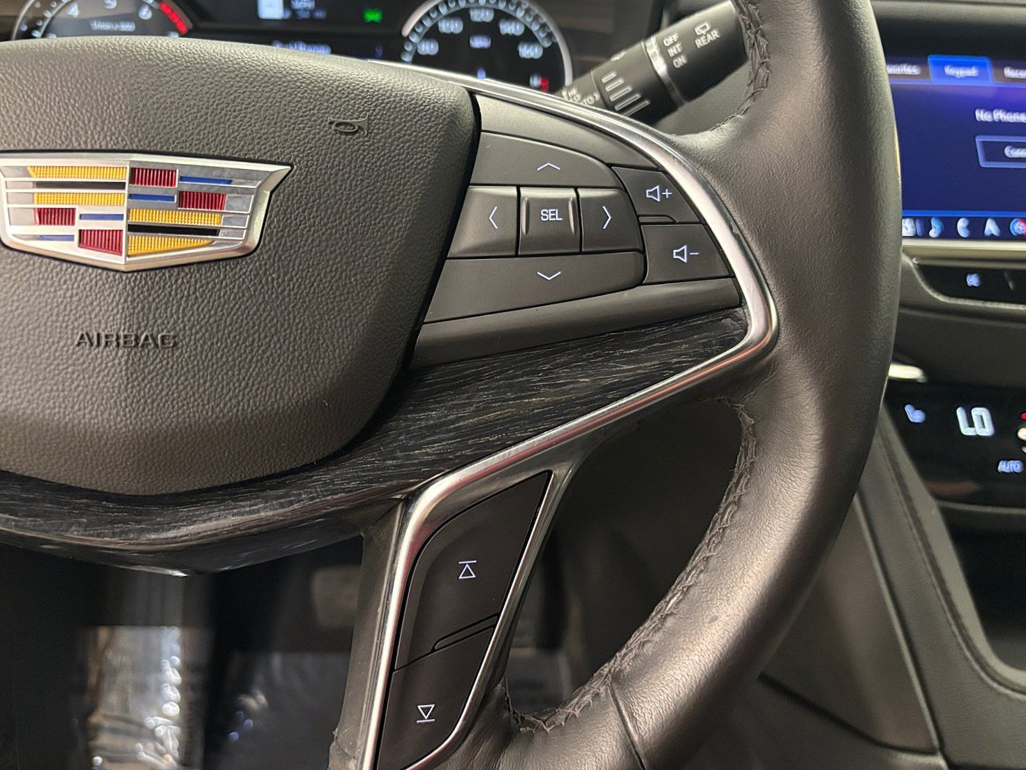Used 2023 Cadillac XT5 Premium Luxury FWD image 36