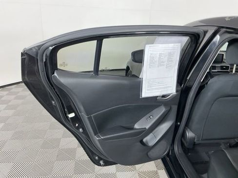 Used 2015 MAZDA MAZDA3 i Touring FWD image 24