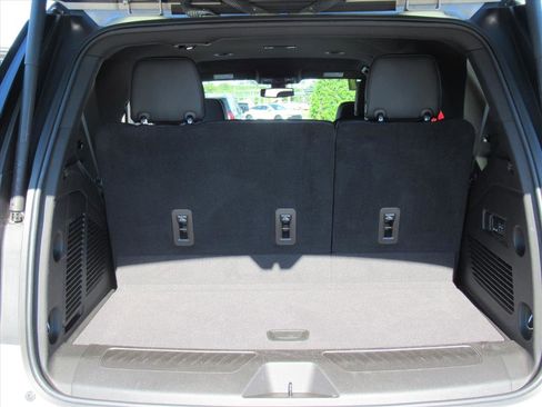 Used 2021 GMC Yukon SLT w/ SLT Luxury Package image 31