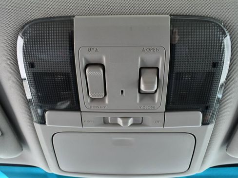 Used 2012 Subaru Outback 2.5i Limited image 32