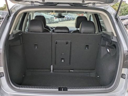 Used 2024 Volkswagen Taos SE image 23