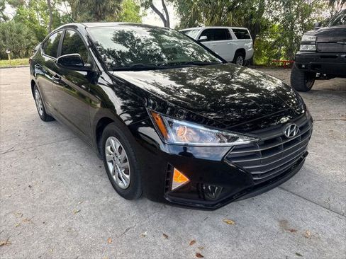 Used 2020 Hyundai Elantra SE FWD image 4