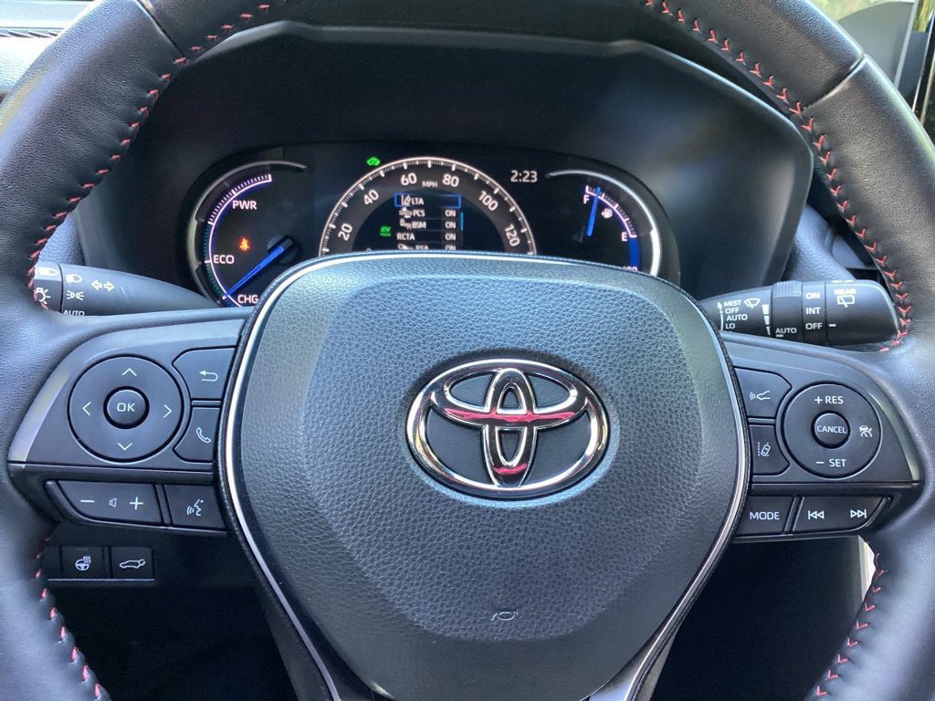 Used 2021 Toyota RAV4 SE w/ Weather & Moonroof Package AWD/4WD image 19