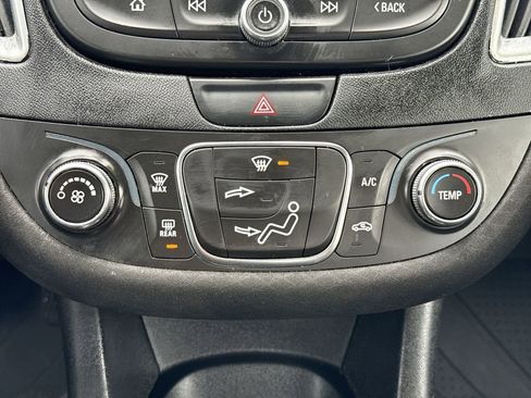 Used 2019 Chevrolet Malibu LS w/ LPO, Convenience Package 1 image 26