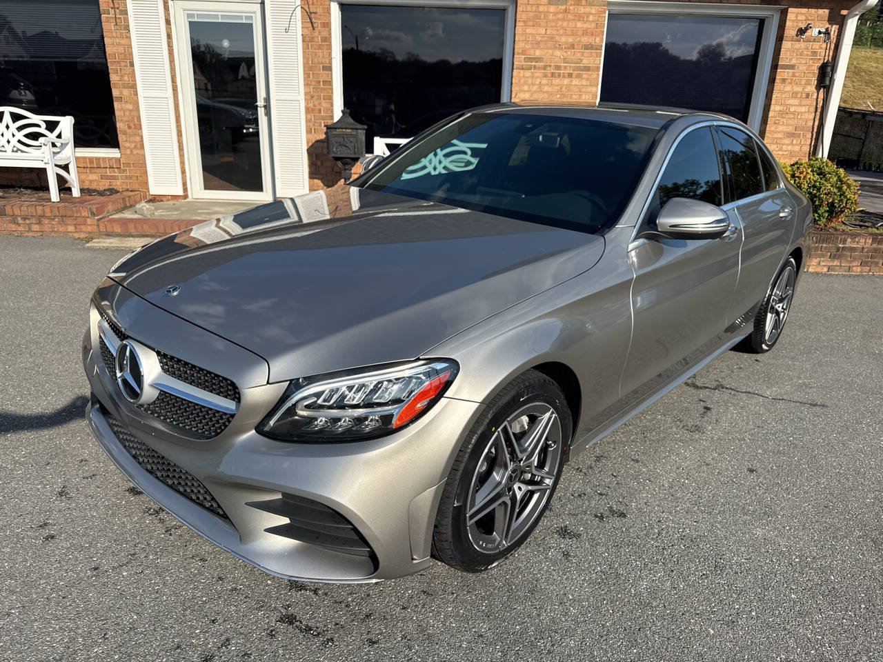 Used 2020 Mercedes-Benz C 300 4MATIC Sedan w/ AMG Line image 4