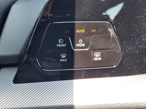 New 2026 Volkswagen GTI SE FWD image 11