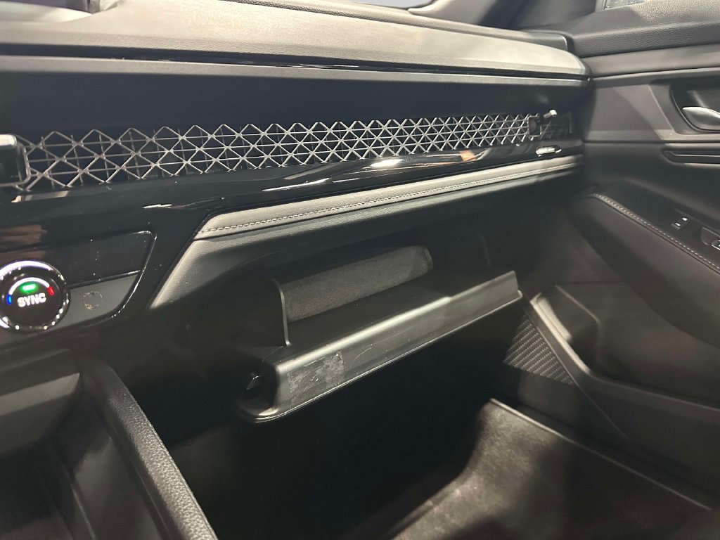 Used 2024 Honda Accord Sport image 16