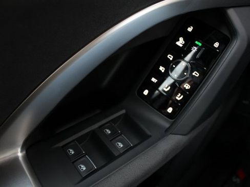 New 2025 Audi SQ5 Premium Plus image 11