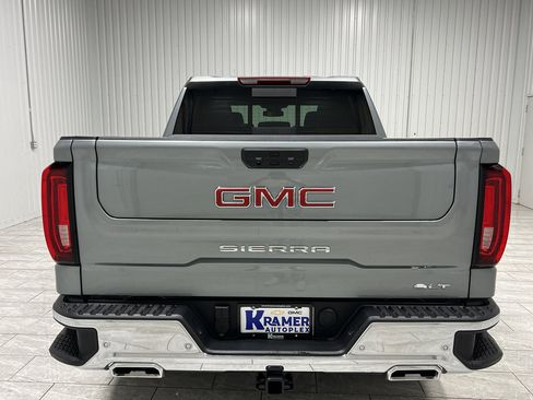 New 2026 GMC Sierra 1500 SLT image 4
