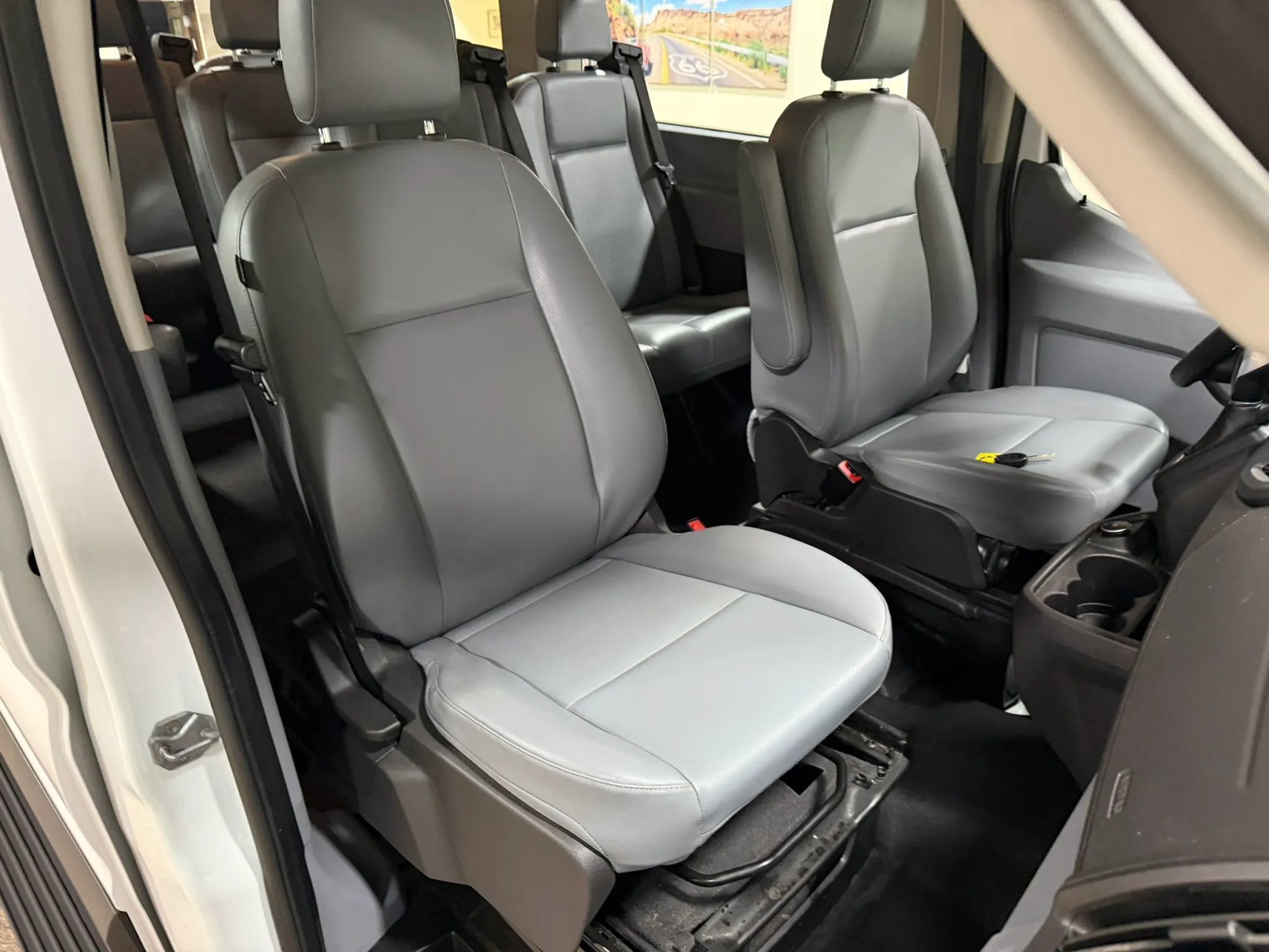 Used 2018 Ford Transit 150 XL RWD image 33